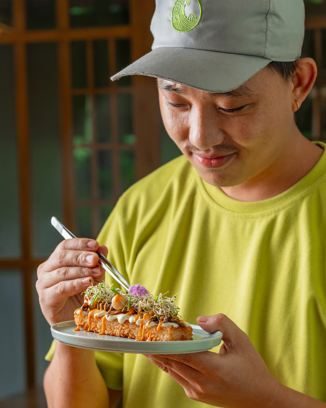 A guest eating at Abokado